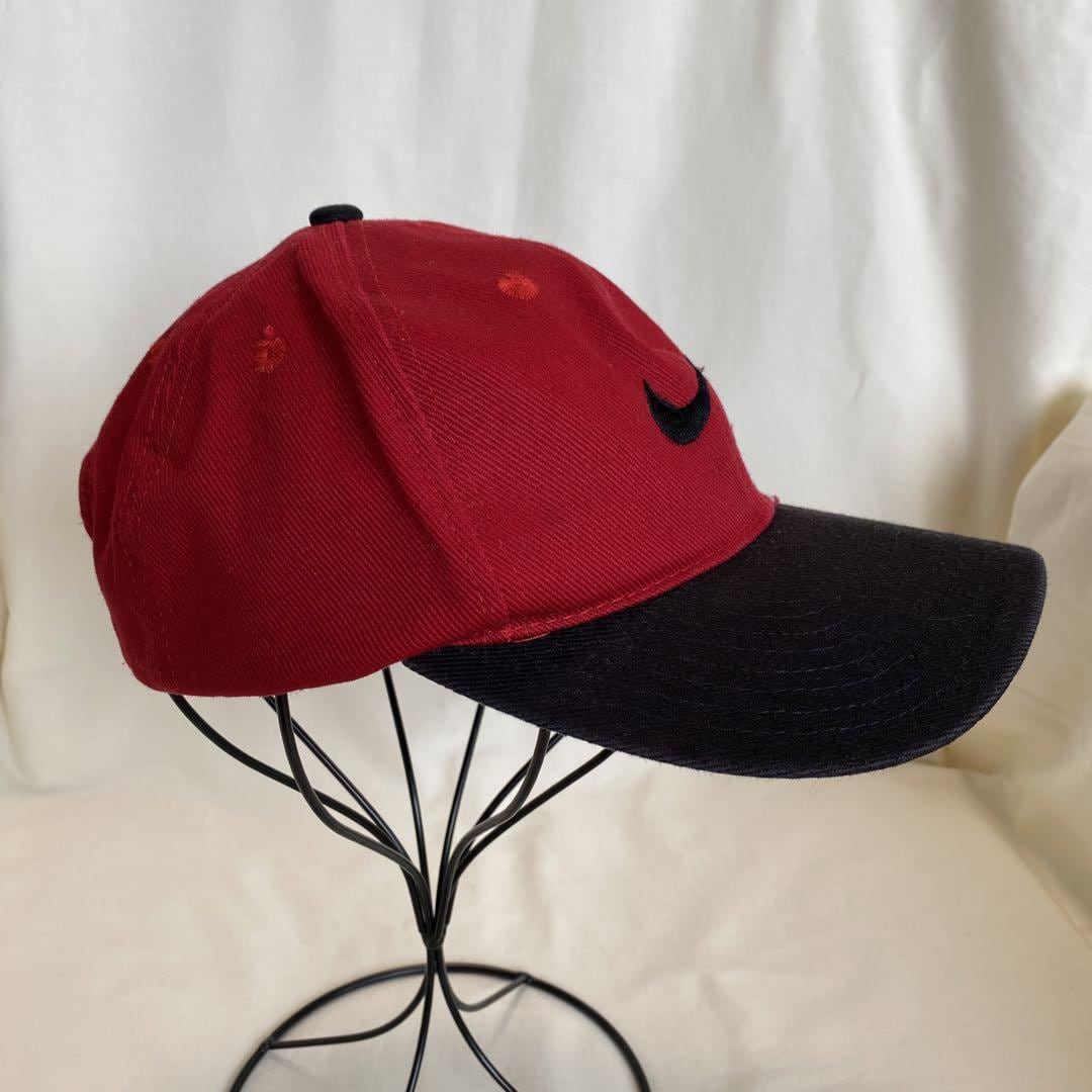 NIKE ナイキ ロゴ刺繍 90s キャップ 帽子 白タグ 赤 黒 10684 NIKE ナイキ ロゴ刺繍 90s キャップ 帽子 白タグ 赤 黒 10684