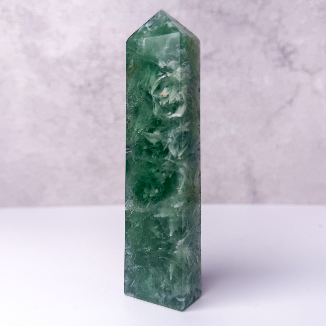 フェザーフローライト タワー ＊ Angel Feather Fluorite ＊ 天然石