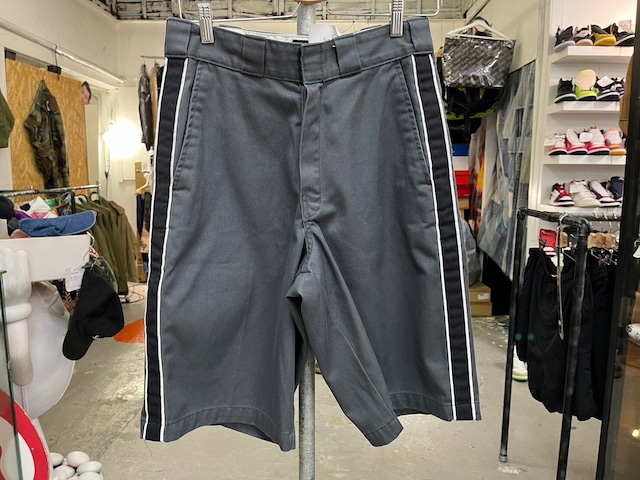 Supreme 22SS × DICKIES STRIPE 13 LOOSE FIT WORK SHORT CHARCOAL 30 69647