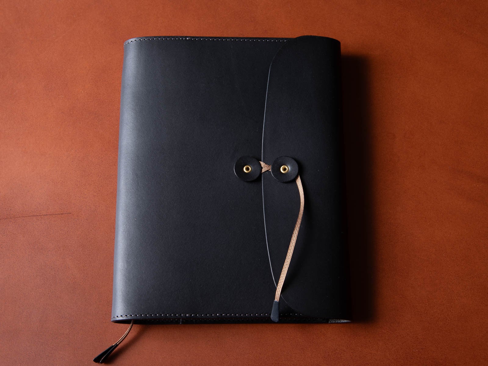 手帳カバー 玉紐留め B6/A5サイズ ミネルバリスシオ | キチジツ