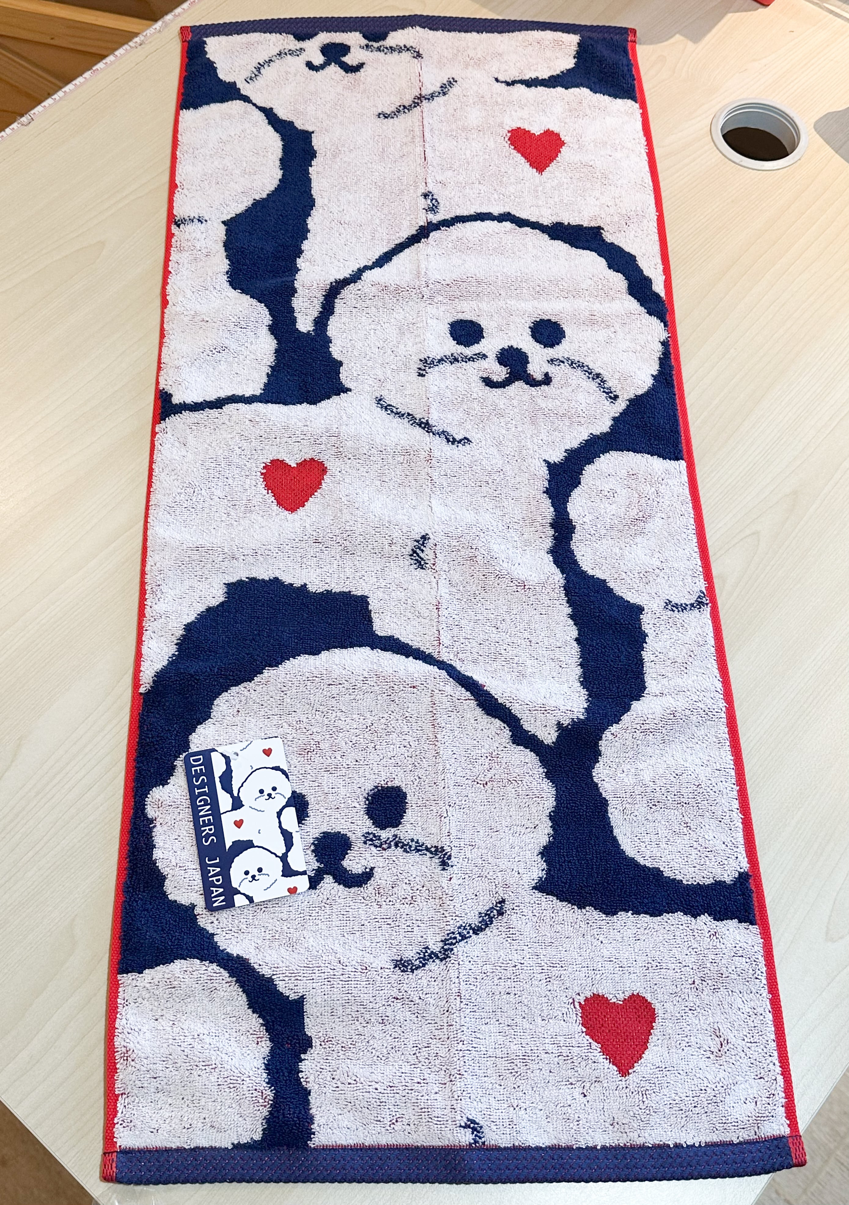 フェイスタオル 白くて丸い犬 | わんこ雑貨の店 スマイルズ