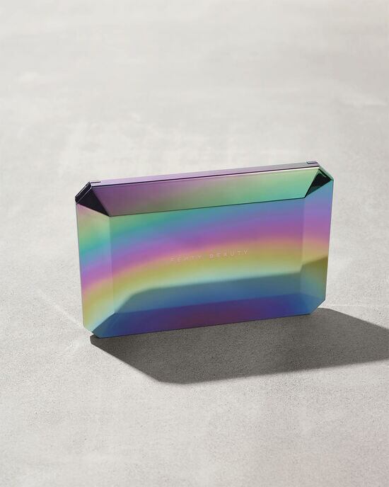 即日発送】【 FENTY BEAUTY 】ギャラクシーアイシャドウパレット