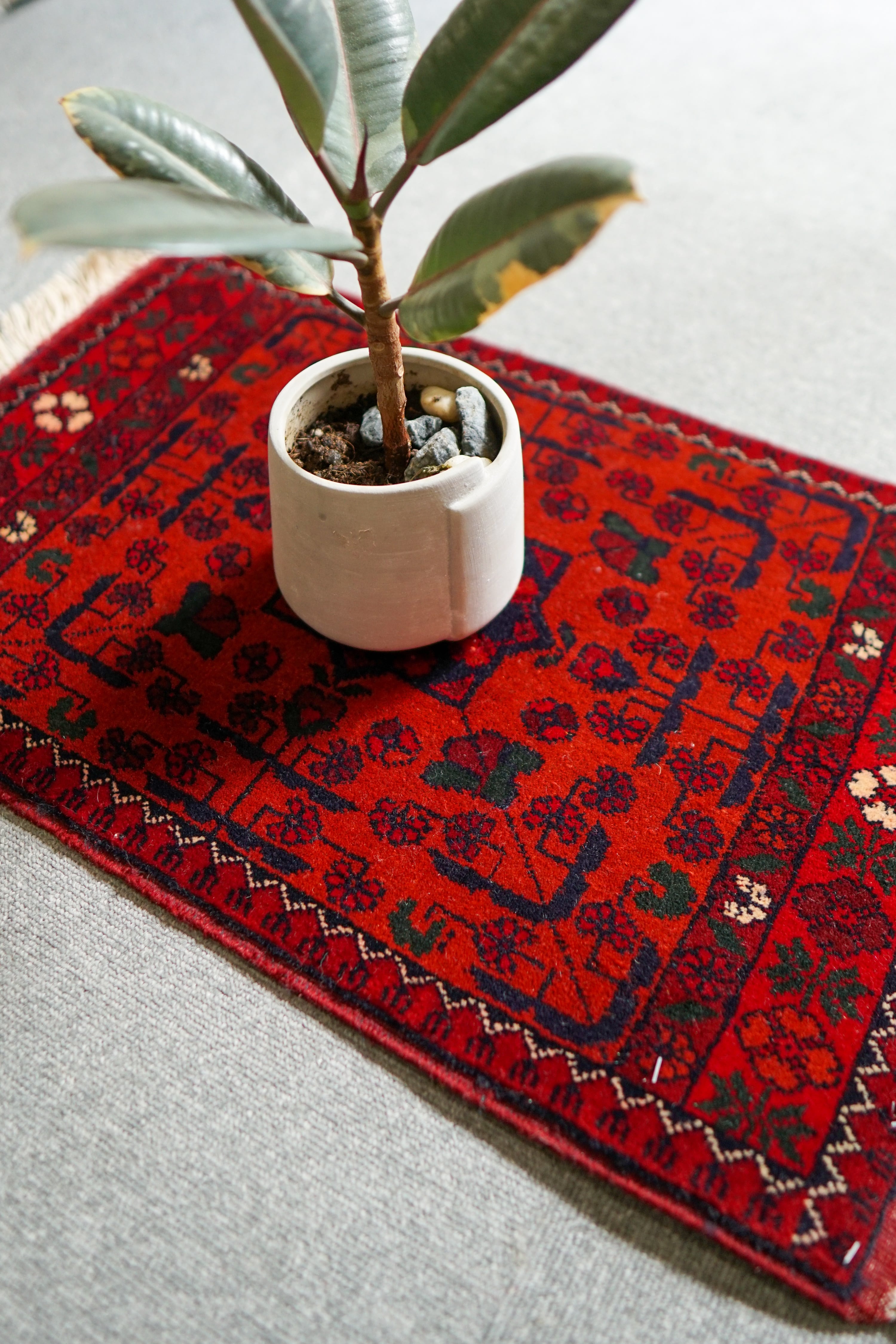 ペルシャ絨毯 高品質 カシュカイ族4099一押し-