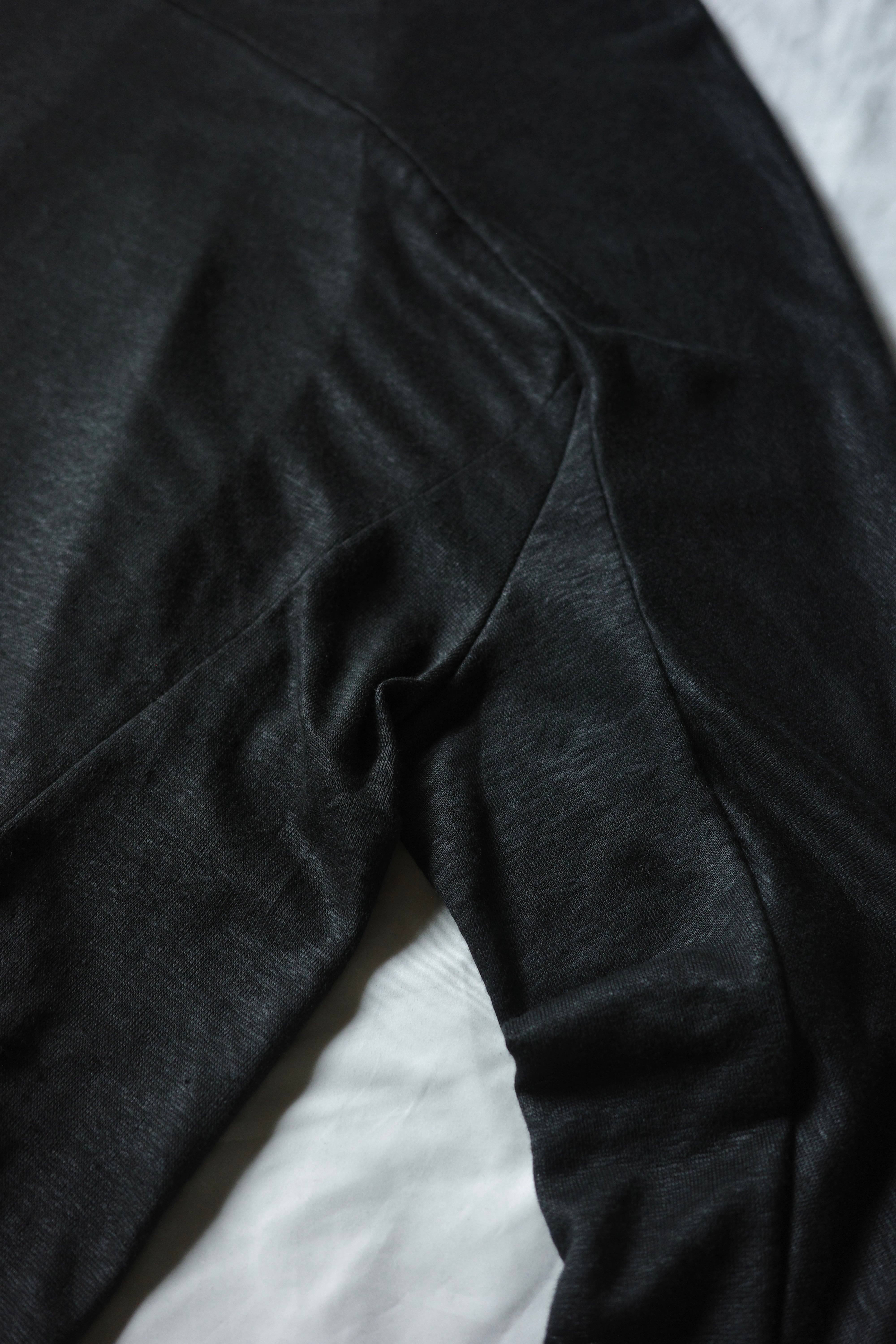 BIBLIOTHERK【LONG TOPS -BLACK-】 | lloomm