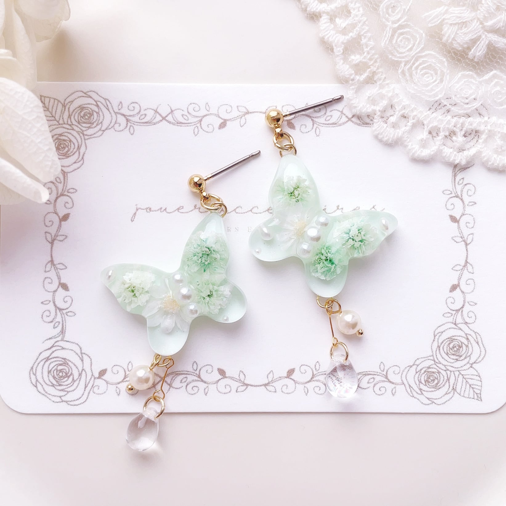 Pluie "プリュイ" 雨上がりの蝶々ピアス/イヤリング(cream green)