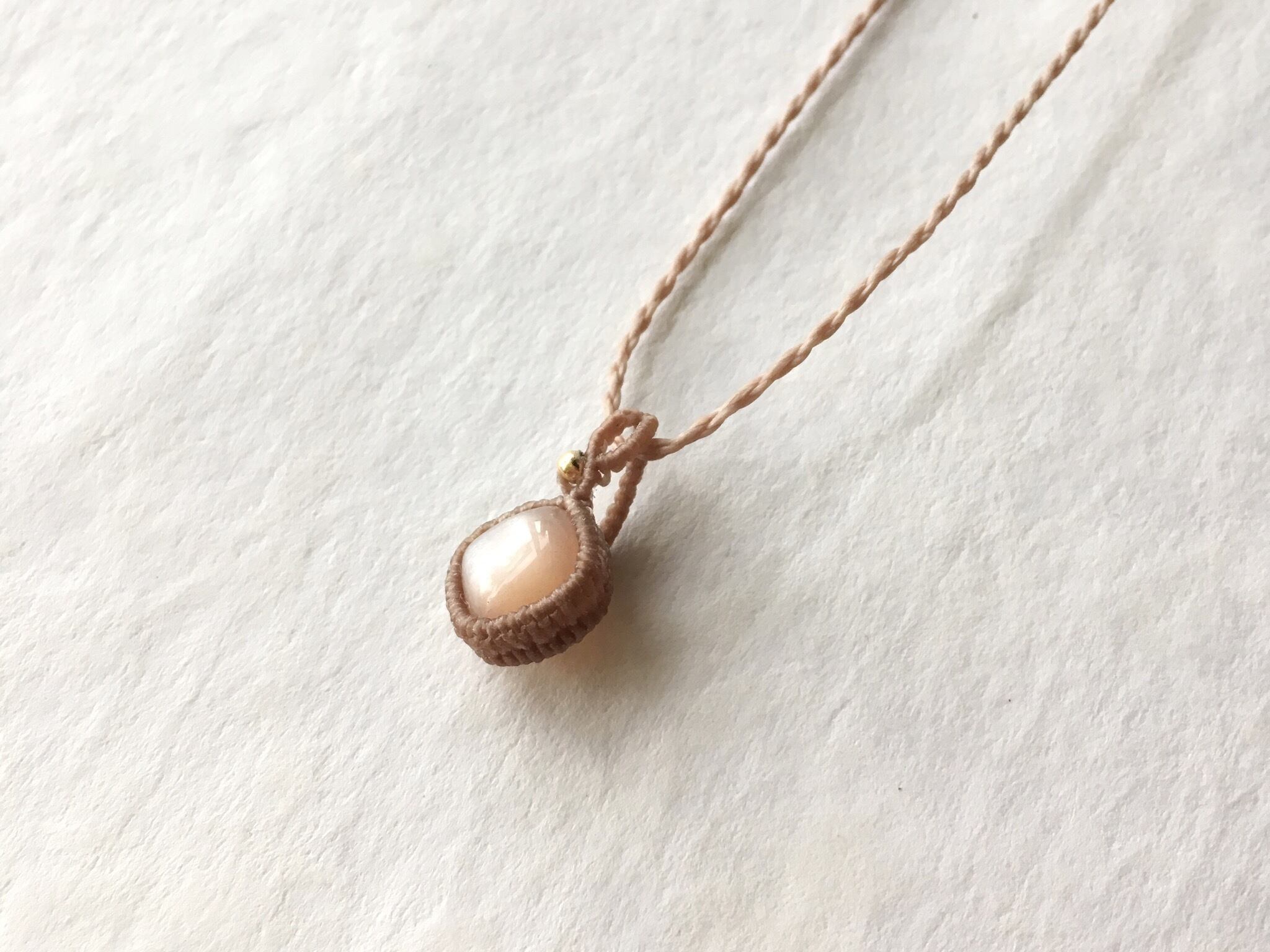 オレンジムーンストーン macramé necklace