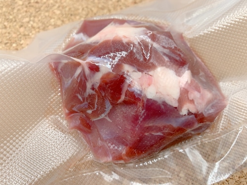 ペット用イノシシ冷凍肉1kg