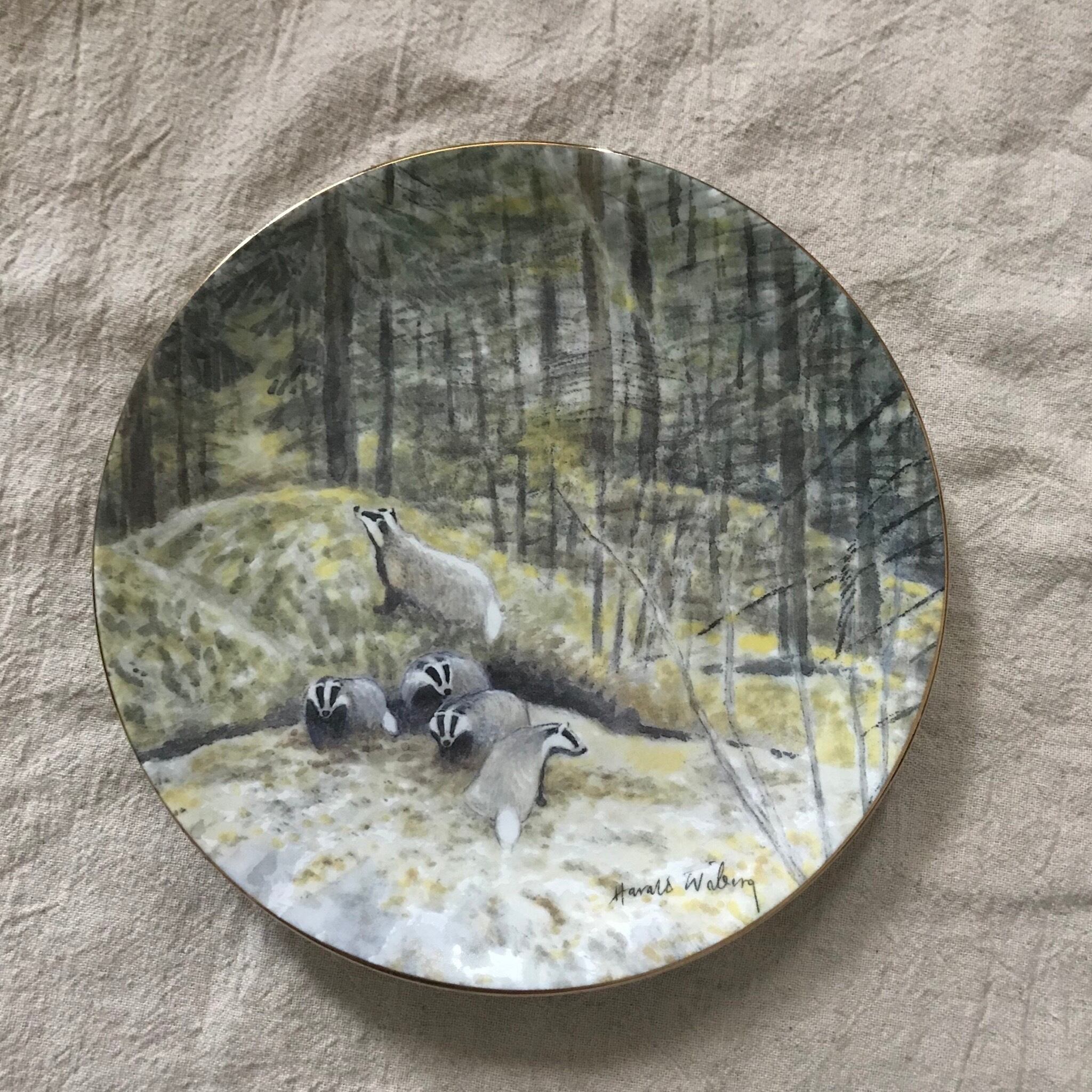 アナグマのいる森の飾り皿