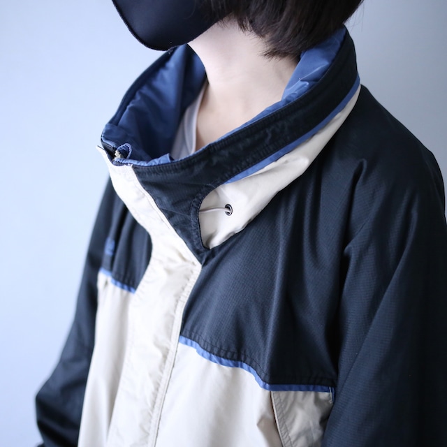 "Columbia" good coloring switching design XXL wide over silhouette mountain parka