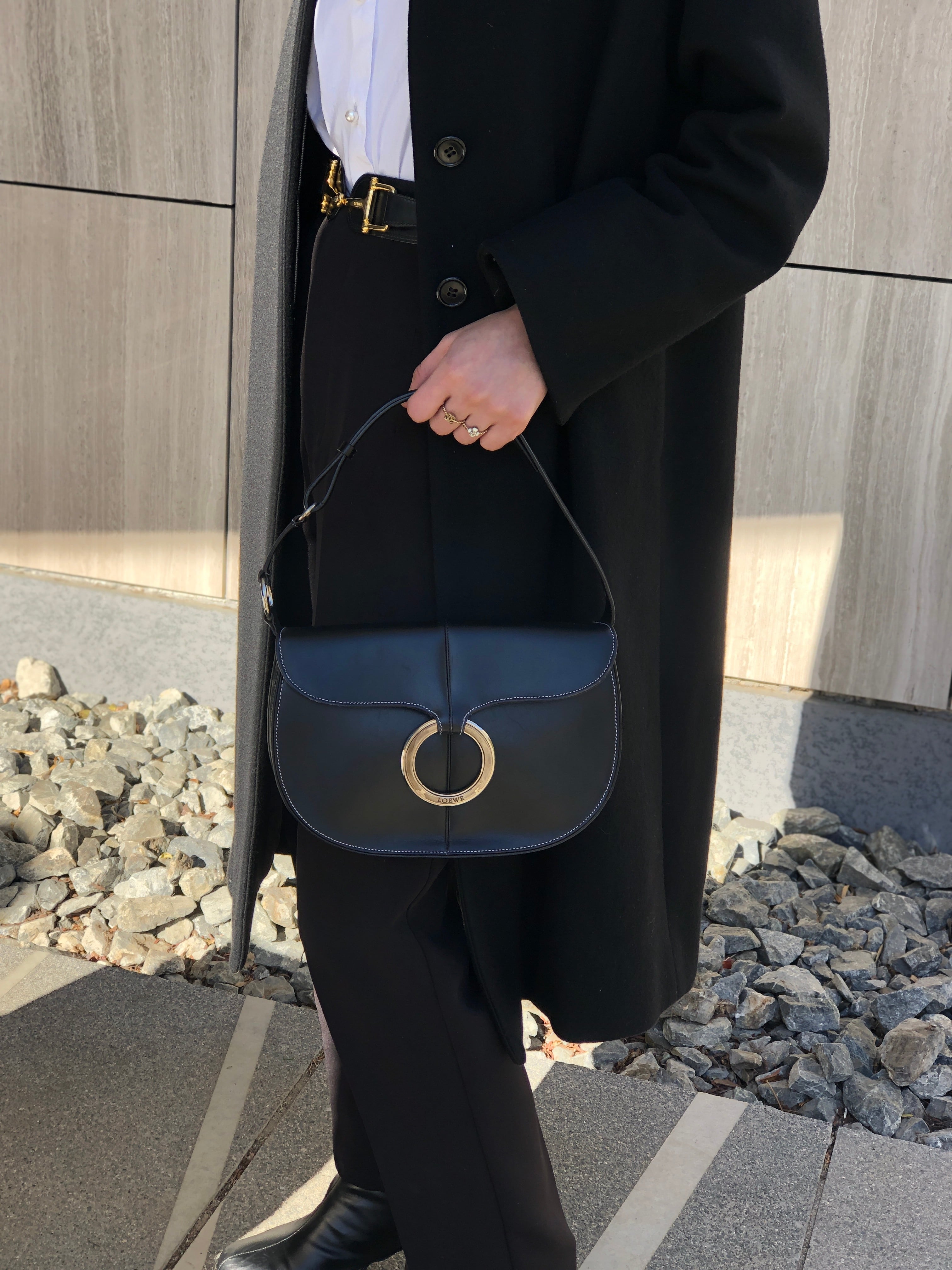 LOEWE ロエベ ショルダーバッグ ブラック サークルモチーフ ロゴ