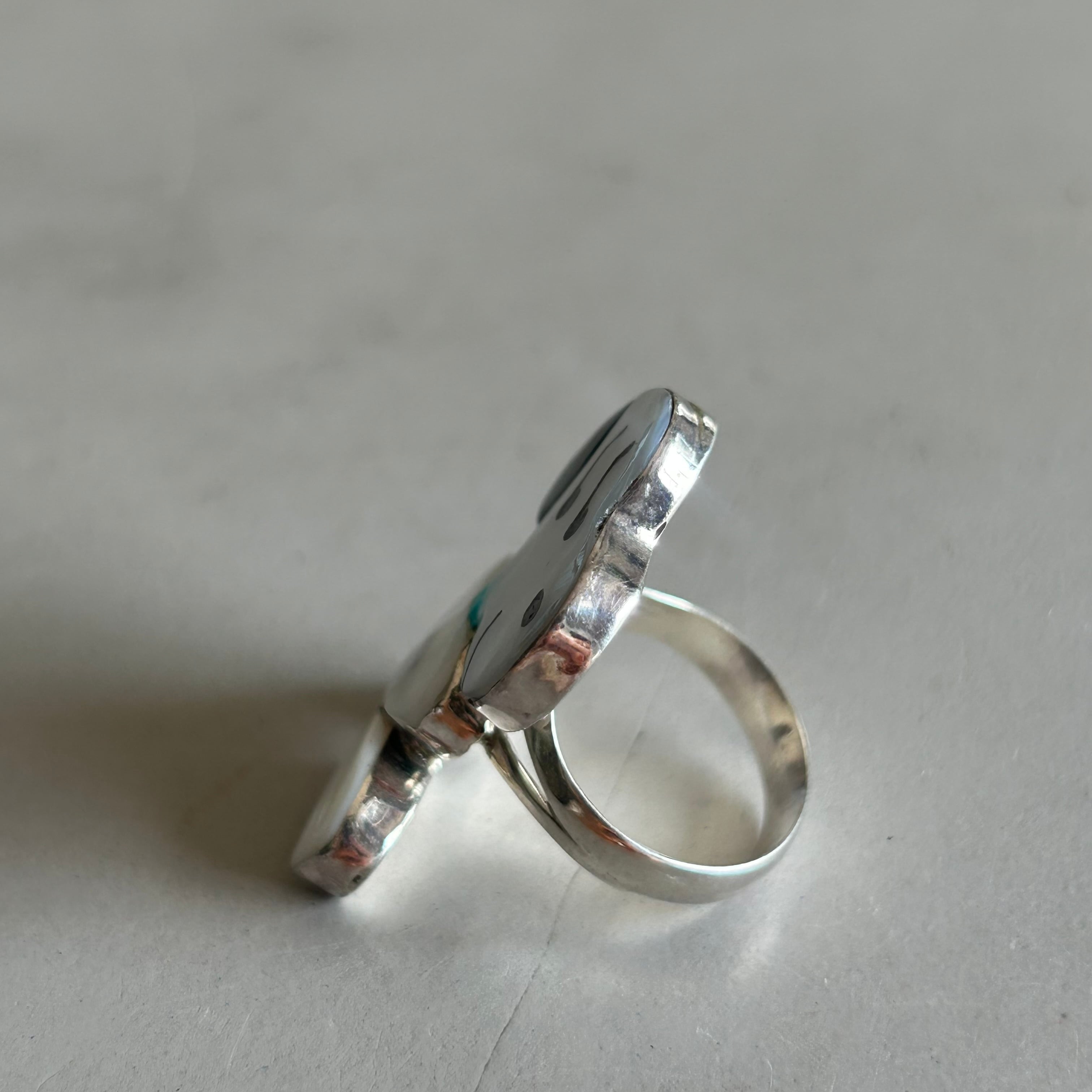 ZUNI Paula Leekity インレイキャラクターリング | Lucy vintage silver