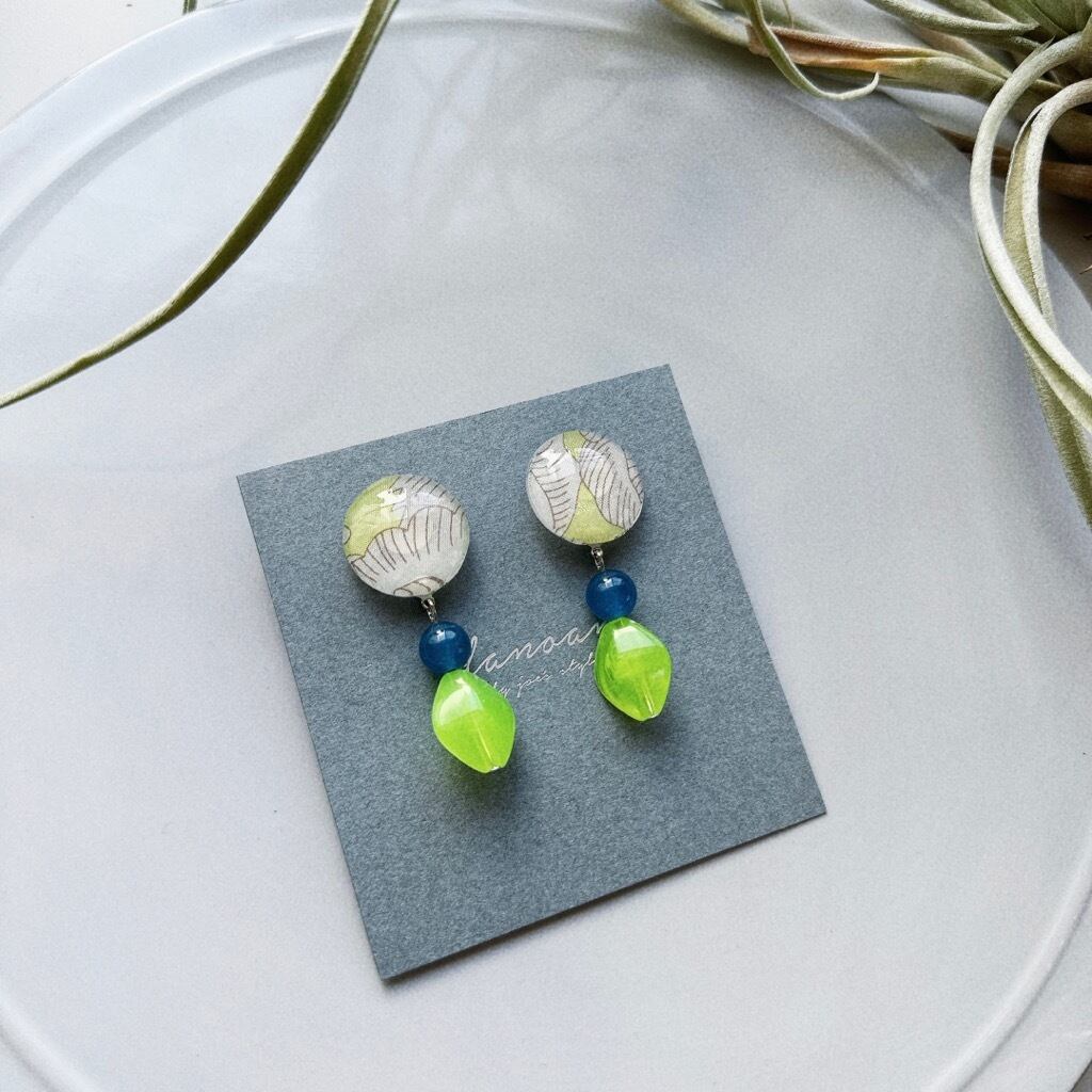 HM　ピアス　ゴールド系　シェル　ネオングリーン ペリドット/シトリン K18ピアス(ペアシェイプ/8月誕生石