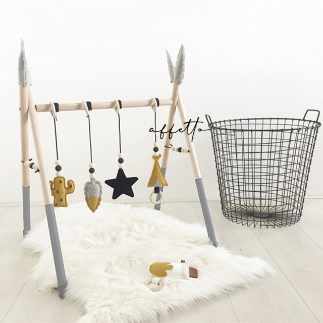 選べるベビージム 知育北欧ウッドベビージム2type 吊り下げおもちゃ3type ベビーグッズ 知育 プレイジム 木製フレーム 組み立て式 おもちゃ キッズ用品 ベビー用品 赤ちゃん用品 お昼寝 お寝相アート Affetto アフェット キッズ用品 And ベビー用品 選べるベビージム 知育北欧ウッドベビージム2type 吊り下げおもちゃ3type ベビーグッズ 知育 プレイジム 木製フレーム 組み立て式 おもちゃ キッズ用品 ベビー用品 赤ちゃん用品 お昼寝 お寝相アート Affetto アフェット キッズ用品 And ベビー用品