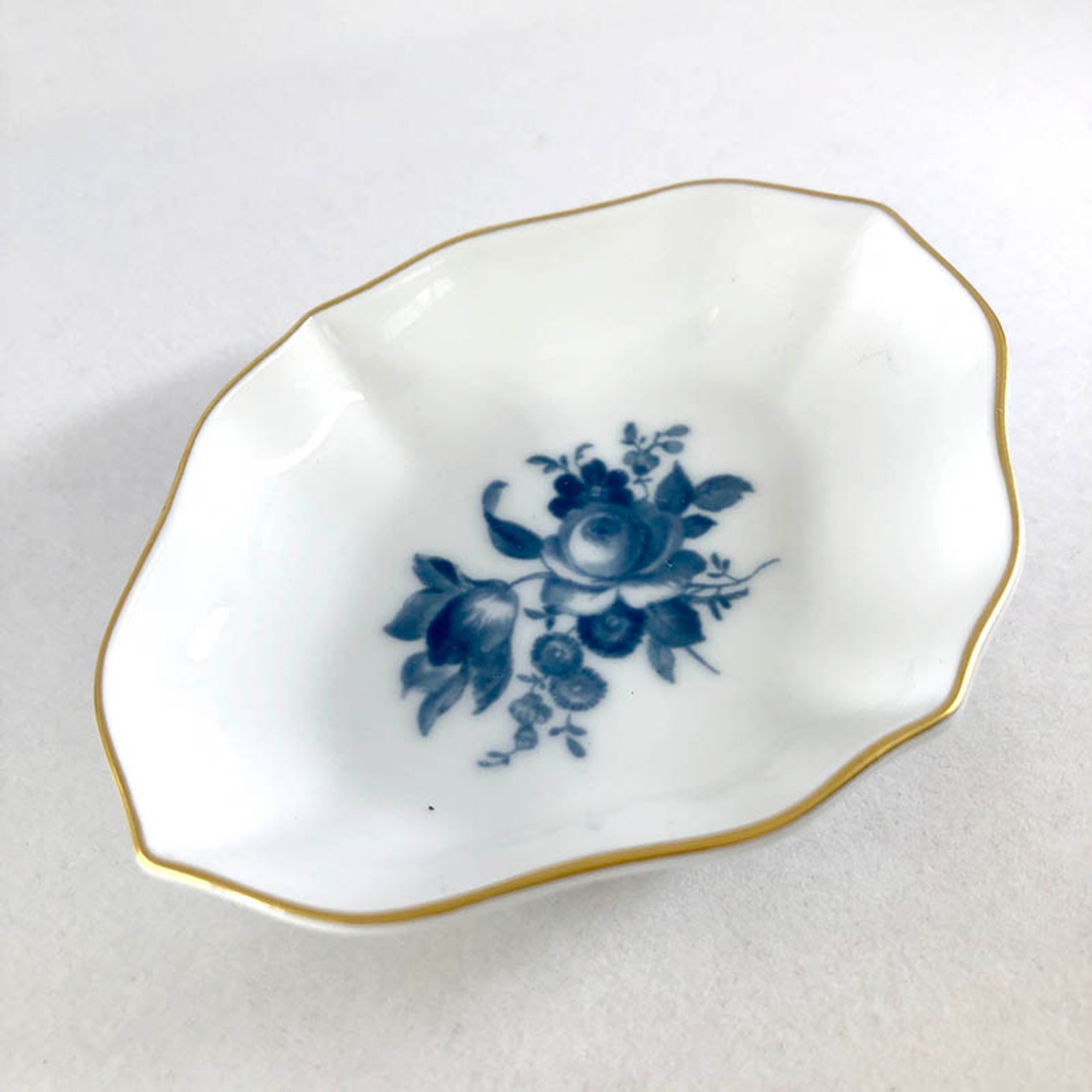 マイセン 小皿金縁　ブルーフラワー　青いバラ　オリジナル箱付き 12TWbr3