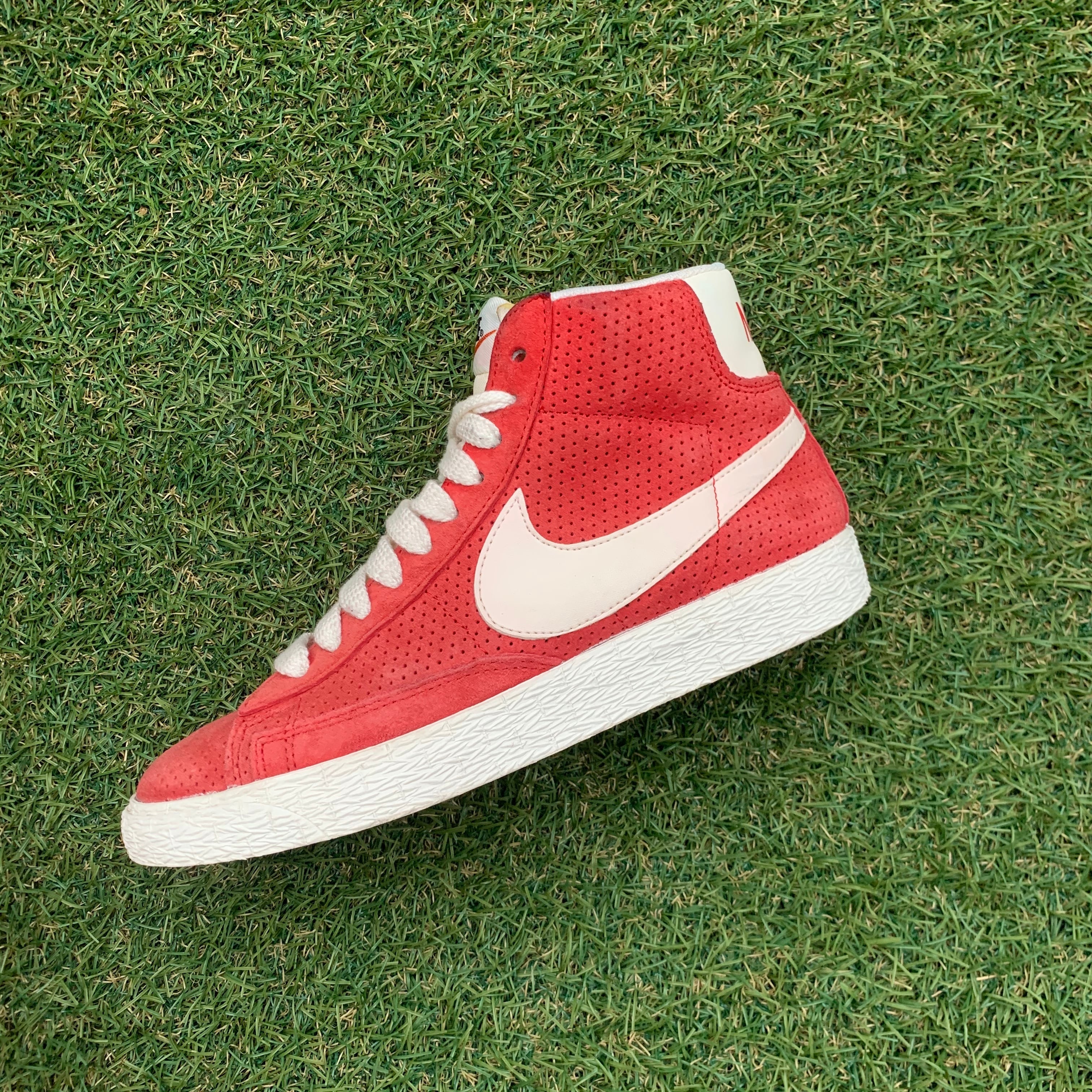 NIKE BLAZER MID SUEDE VNTGナイキ ブレザーミッドスエード