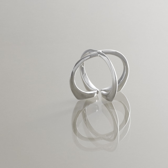 4petals that wrap around ring [ont2] / Y2404KHR5270