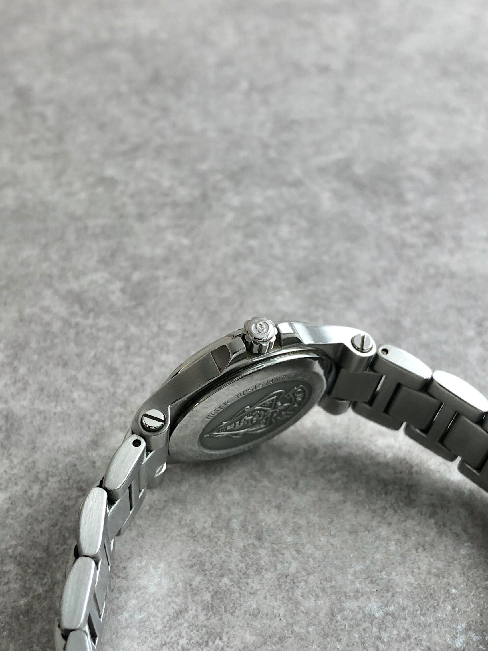 GUCCI グッチ 腕時計 シルバー ステンレススチール クウォーツ 9040L