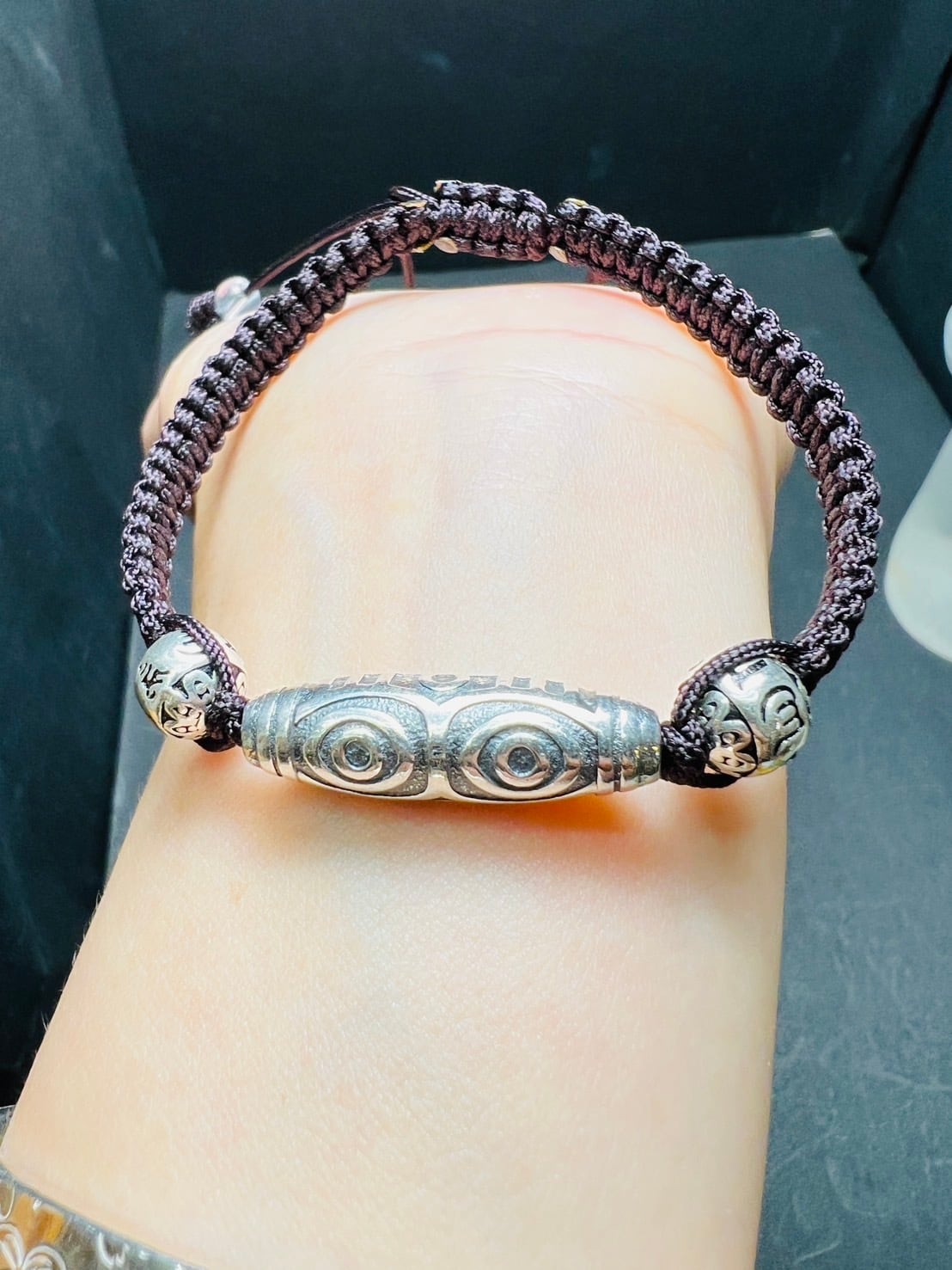 龍眼天珠紐ブレス 純銀シルバー 最高のパワー権力 金運財運 魔除け