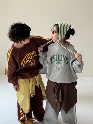 《取寄》TEDDYSロゴスウェットセットアップ （グレー／ブラウン） KMAI 2025秋 韓国子供服 上下セット トップス 長袖 トレーナー ジャージ テディベア くま （90~150cm）