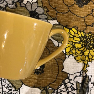 Vintage mastard yellow mug