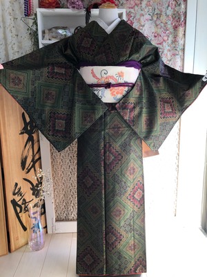 【新品未使用品 大島 横双 正絹 紬 着物】