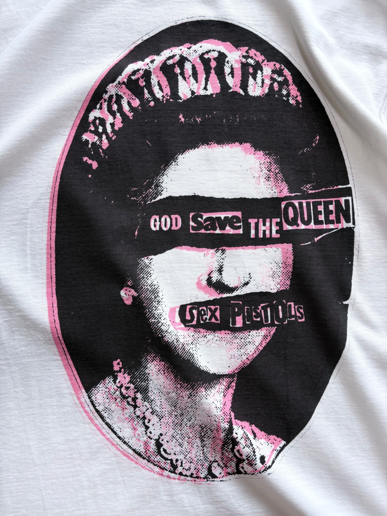 UNFINISHED GOD SAVE THE QUEEN Tシャツ26055