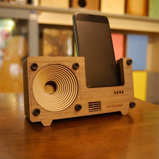 Iphone Speaker Stand ツートンカラー 電源不要 木製スピーカースタンド Hm Cajon