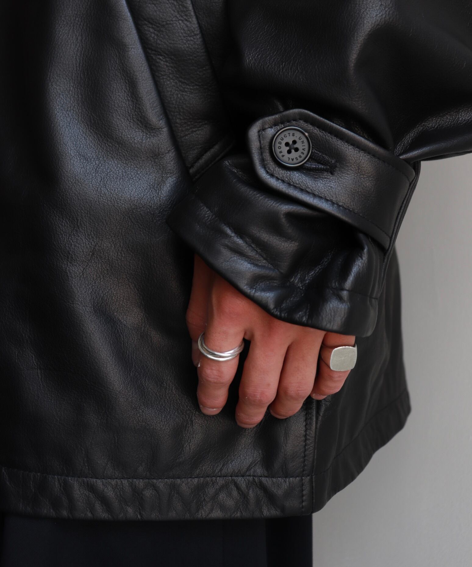 UNIVERSAL PRODUCTS. / 253-60702 LEATHER CAR COAT (BLACK