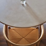 Round Dining table