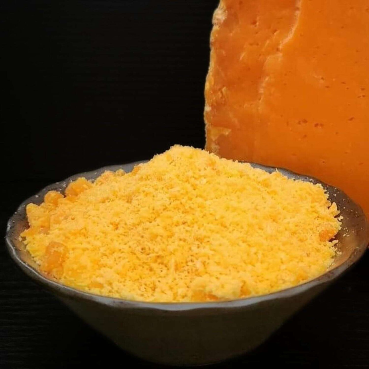 フランス産 グラスフェッド ミモレット粉チーズ 1.5kg｜12ヶ月熟成・削りたて・セルロース不使用・無添加 Fresh Grated｜業務用・大容量 French Grassfed Mimolette Cheese – Fresh Grated 1.5kg | 12 Months Aged | Whole & Bulk