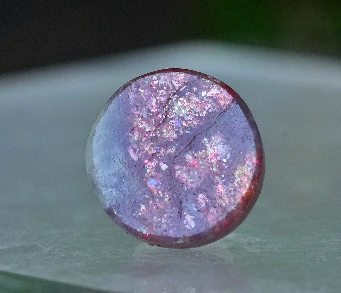 ピンク☆ブラットショットアイオライトサンストーン 21×14mm 煌めき
