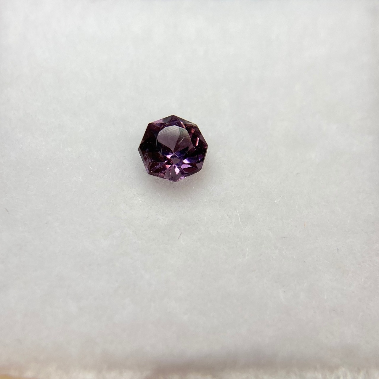 [shar******様] お花みたいな スピネル オクタゴンカット Part2 3.6mm-3.8mm