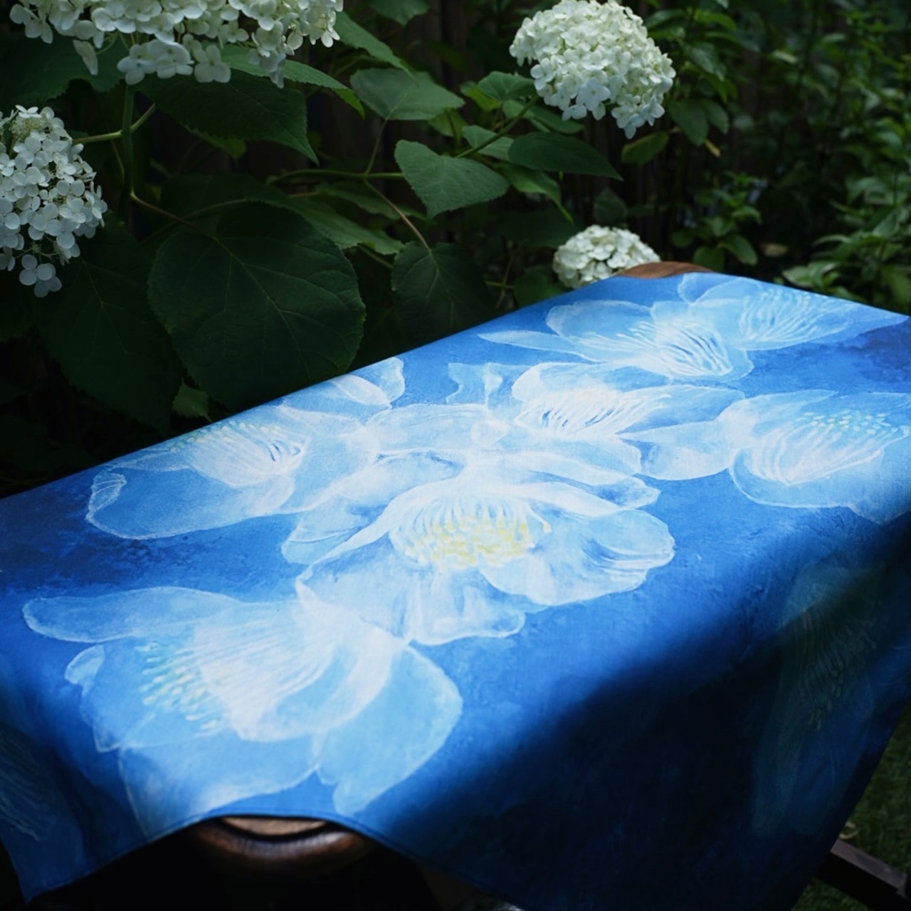 「冬の轍」handkerchief scarf | 旅する群青