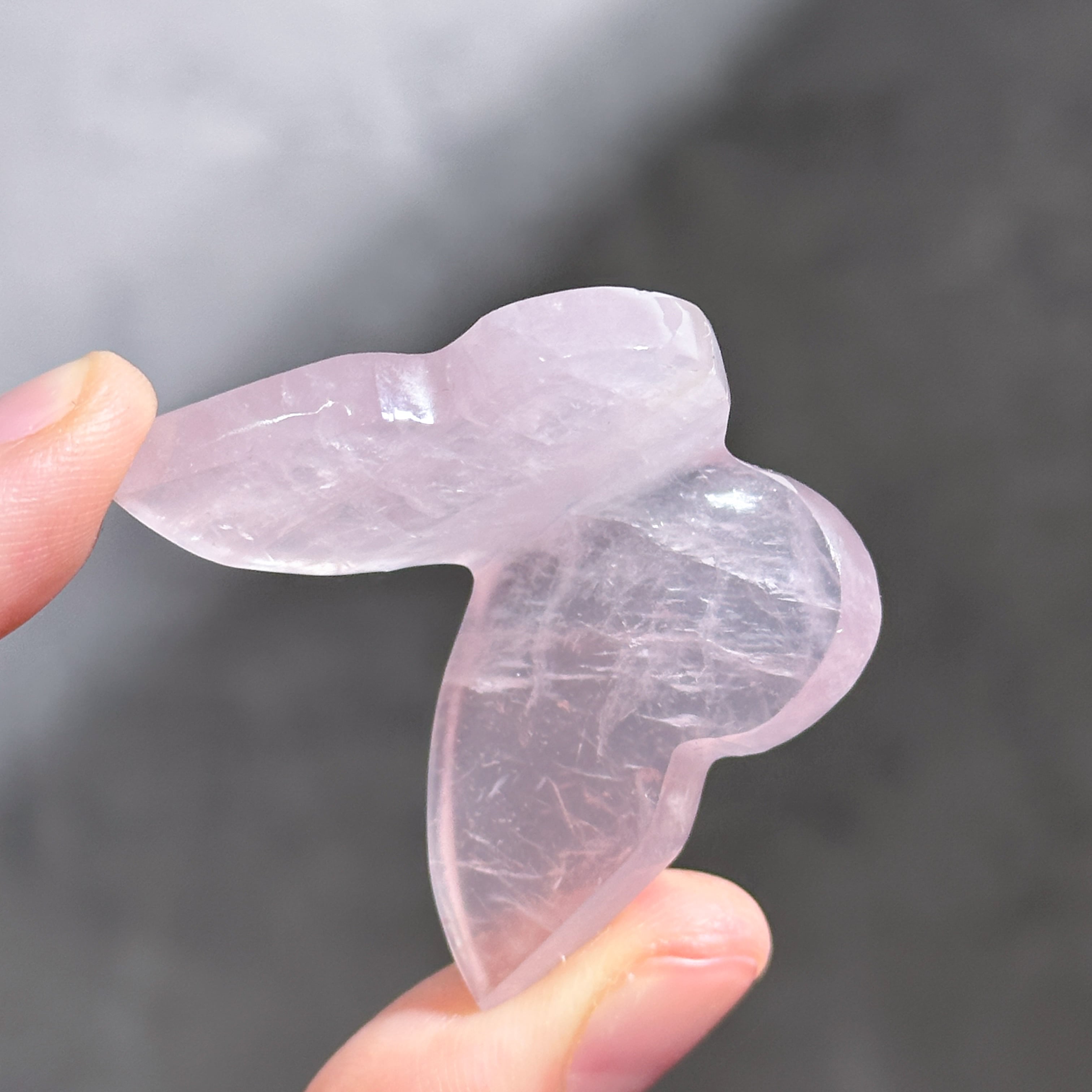 ローズクォーツ 3D蝶 01◇ Rose Quartz Butterfly ◇天然石・鉱物