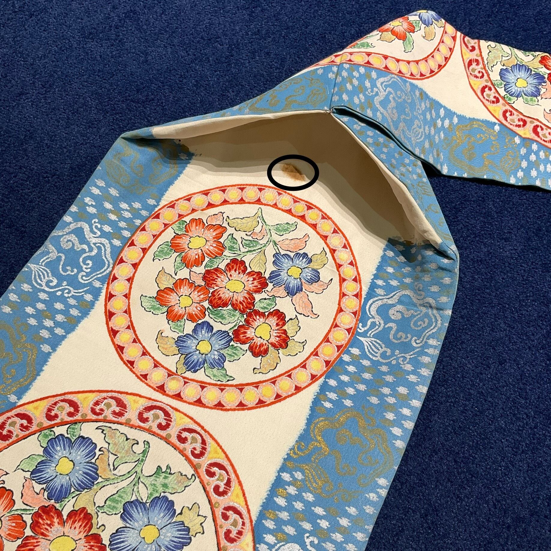 異国の円窓＊水色 花 華 丸紋 紋章 オリエンタル 東洋 刺繍 染め帯