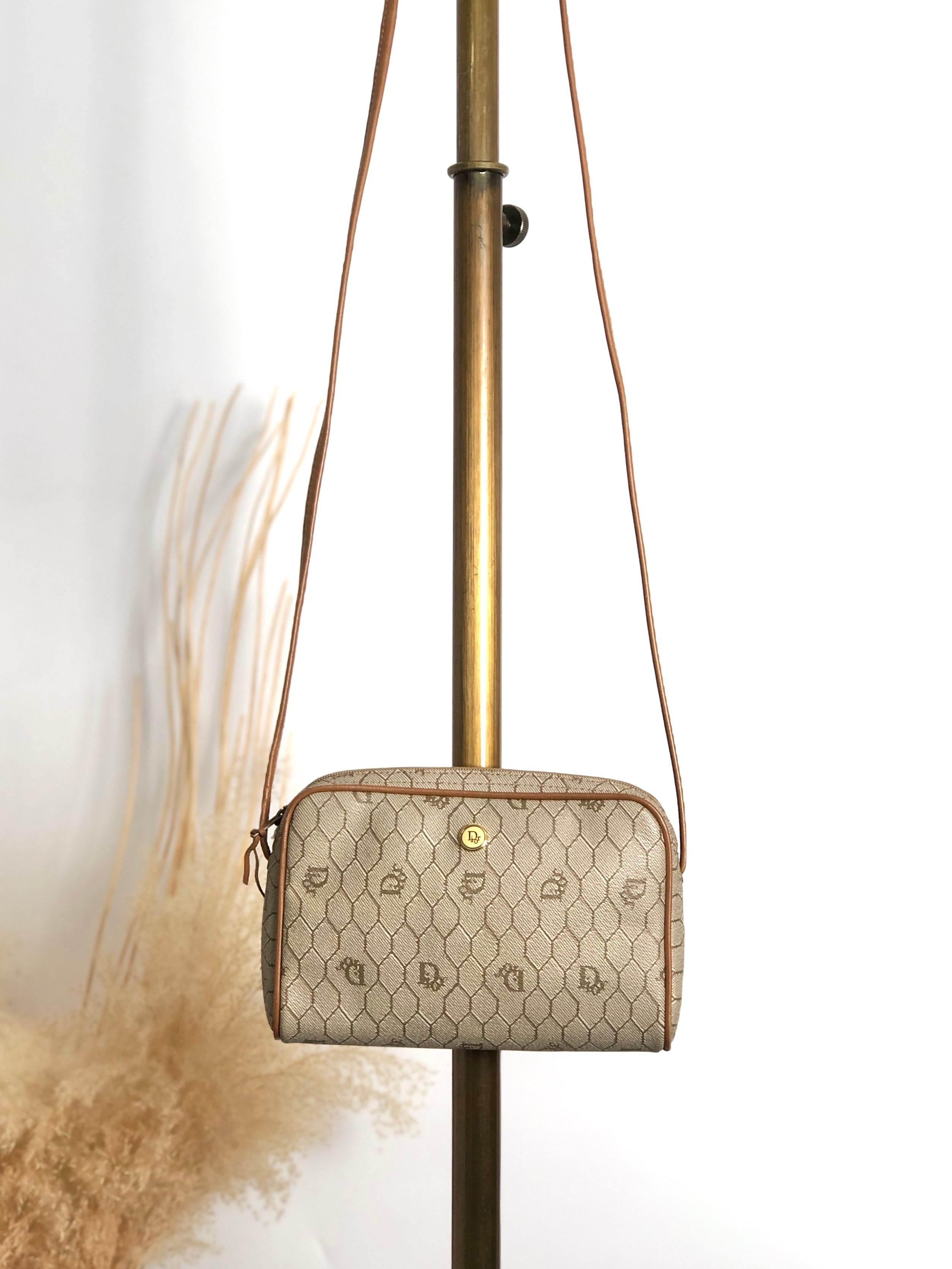 Christian Dior クリスチャン ディオール ハニカム ショルダーバッグ