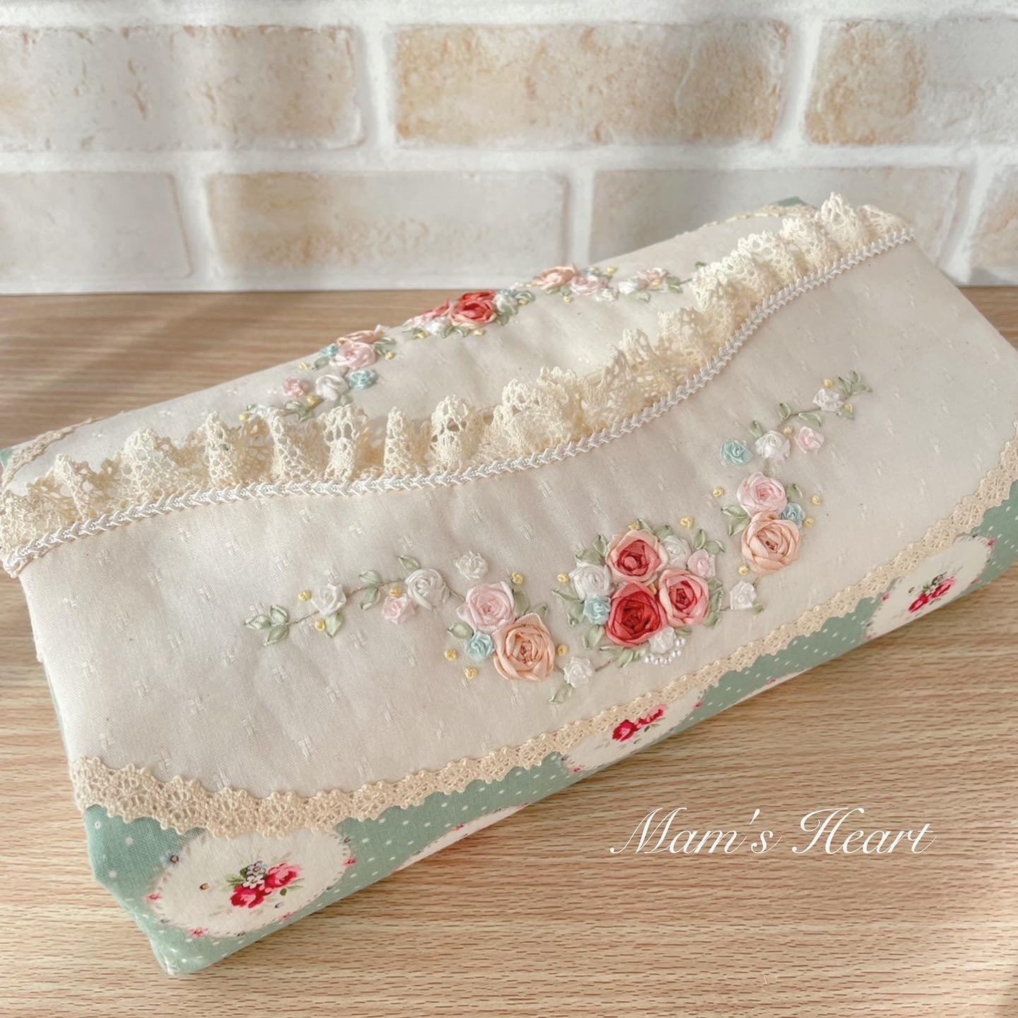 リボン刺繍のティッシュボックスカバー*グリーン* | Mam's Heart