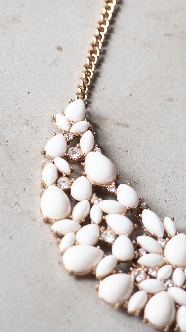 unknown used White beads statement necklace