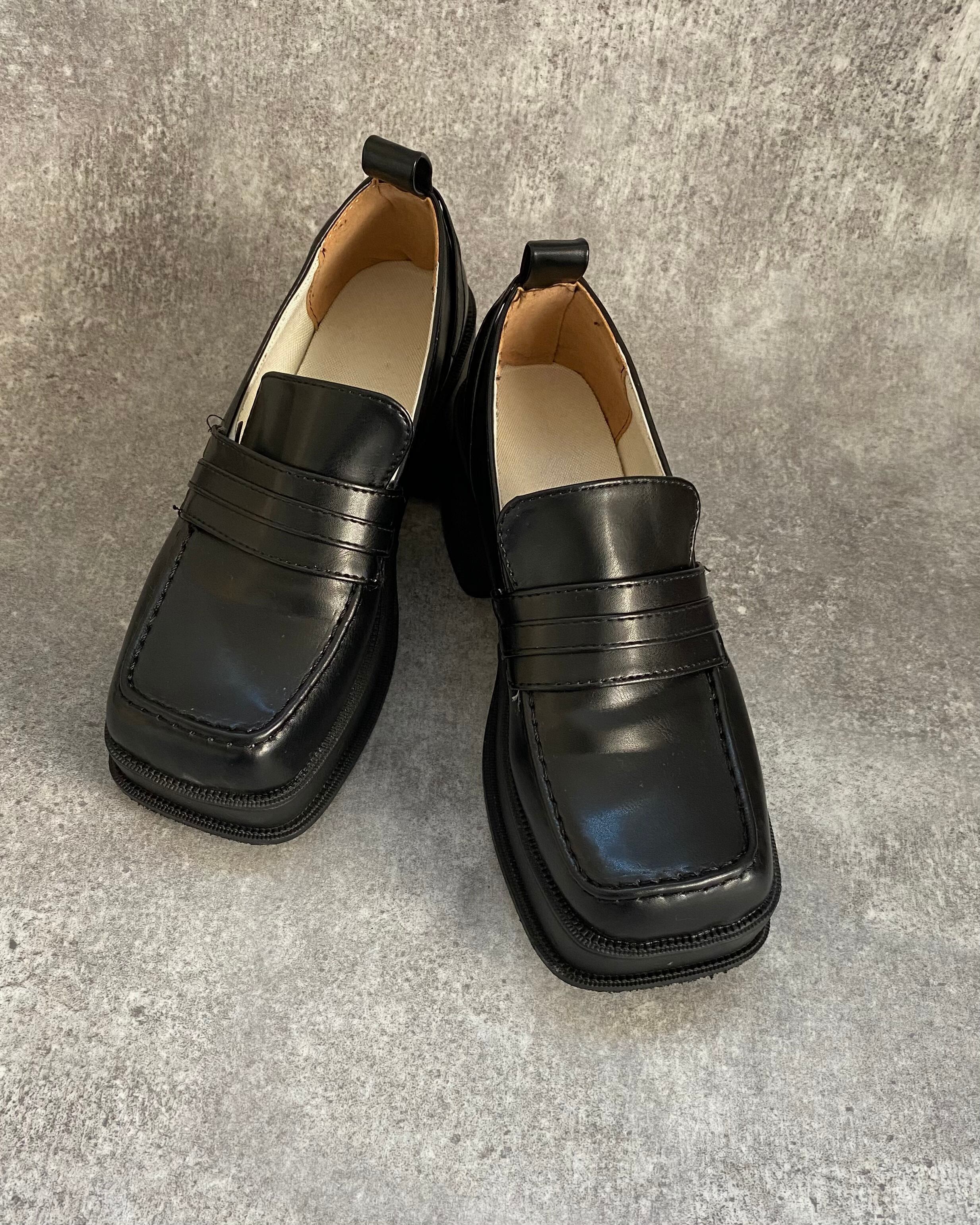 Square toe platform loafers | LEILA