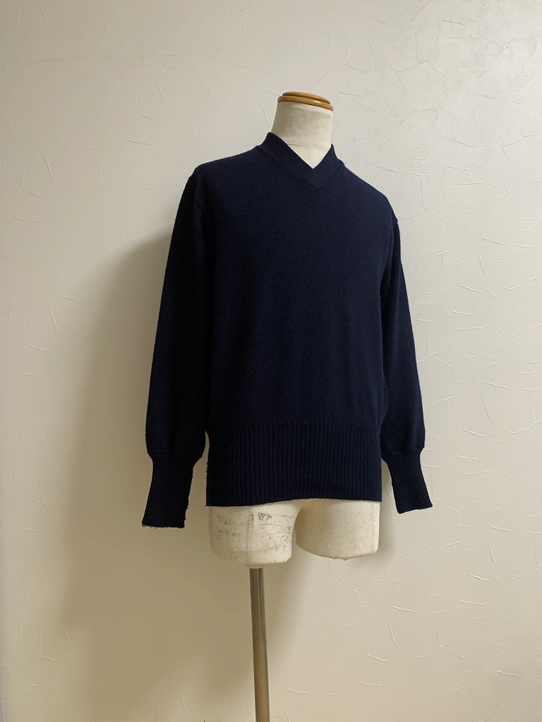 1940~50's Solid Color V-Neck Lettered Sweater