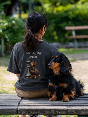 ダックスフンドとチェス　vintage加工Tシャツ