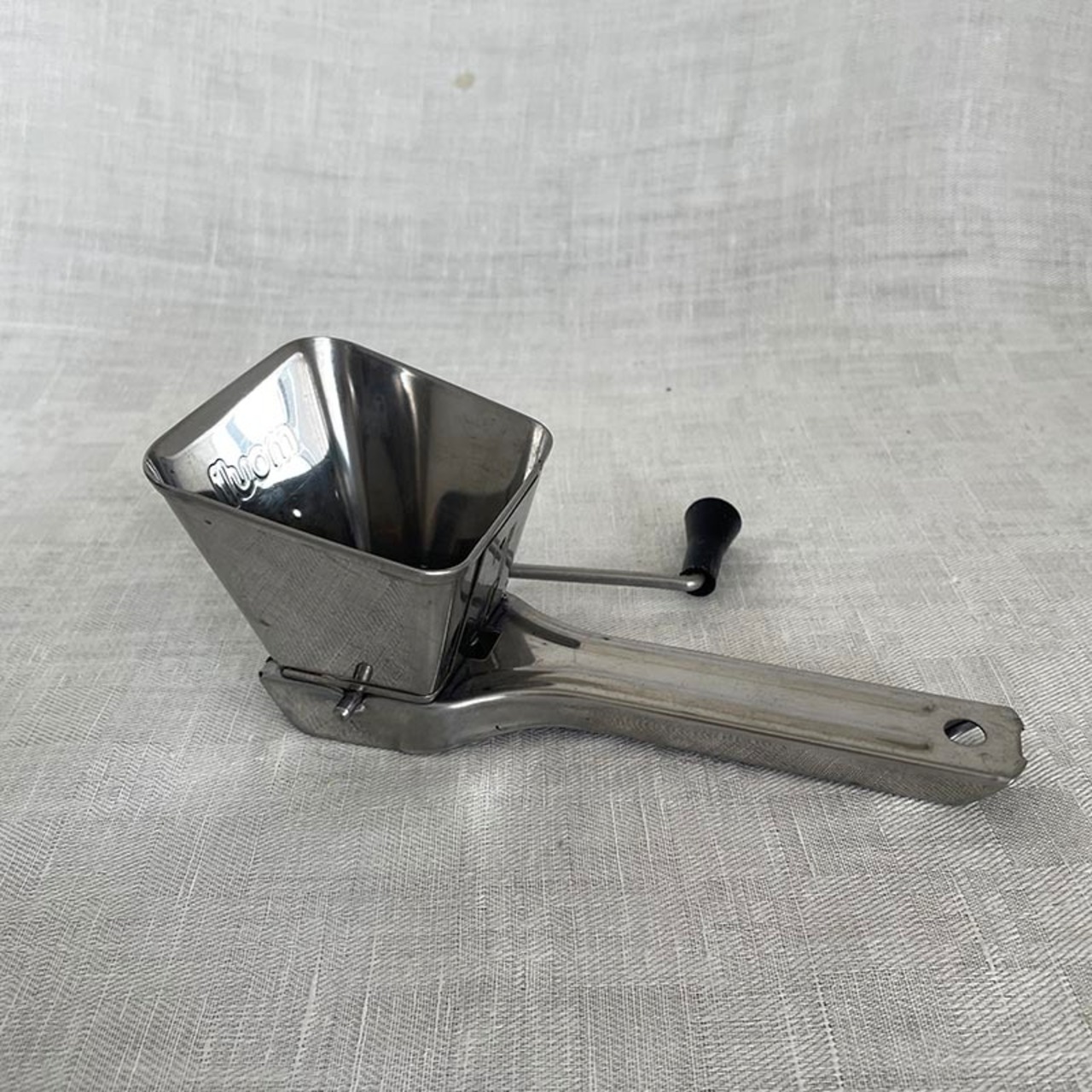 ハーブグレーター　パセリ挽き　黒いつまみのグレーター　mouli 社製　 フランス雑貨 12kwcf21-2