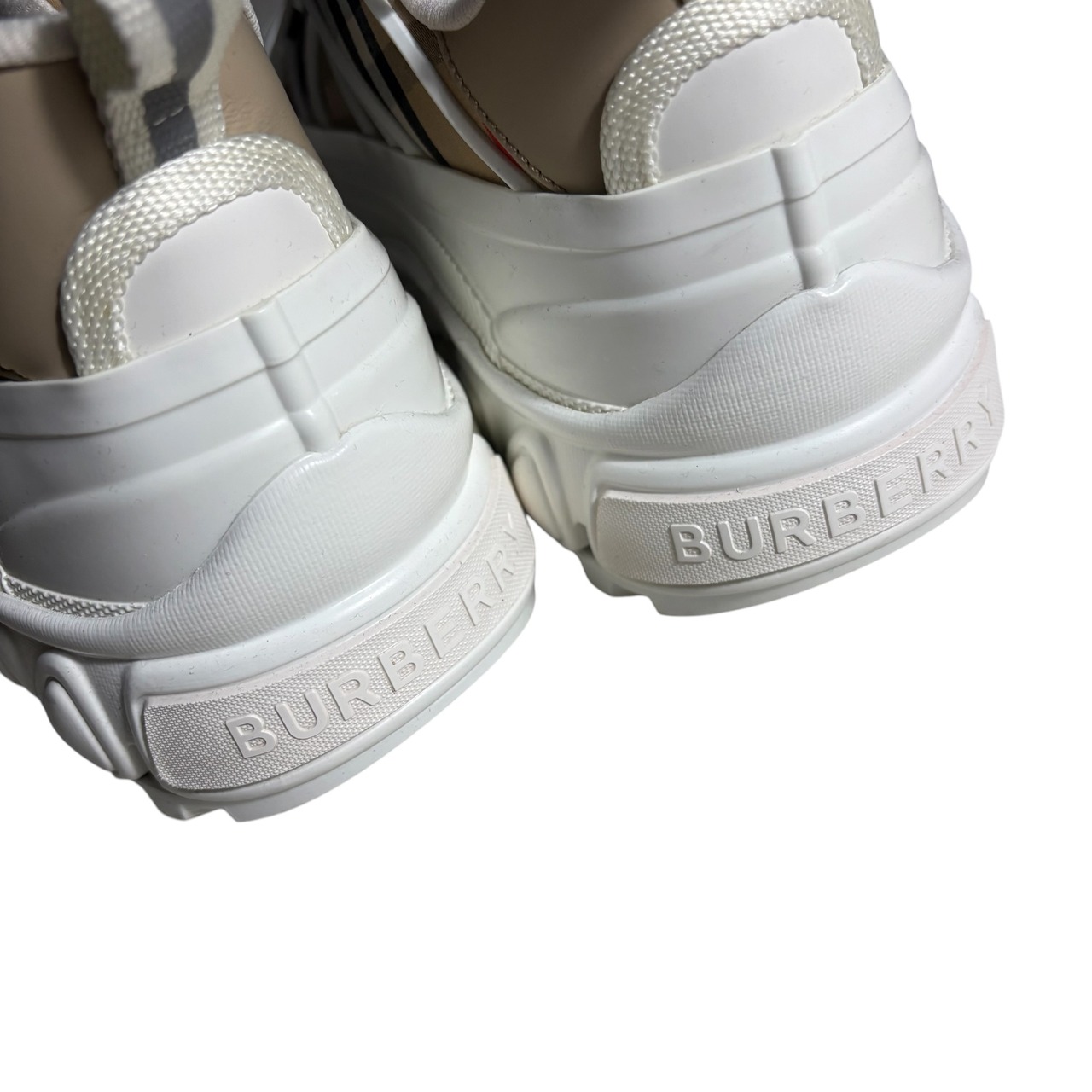 BURBERRY low top sneakers “Arthur”