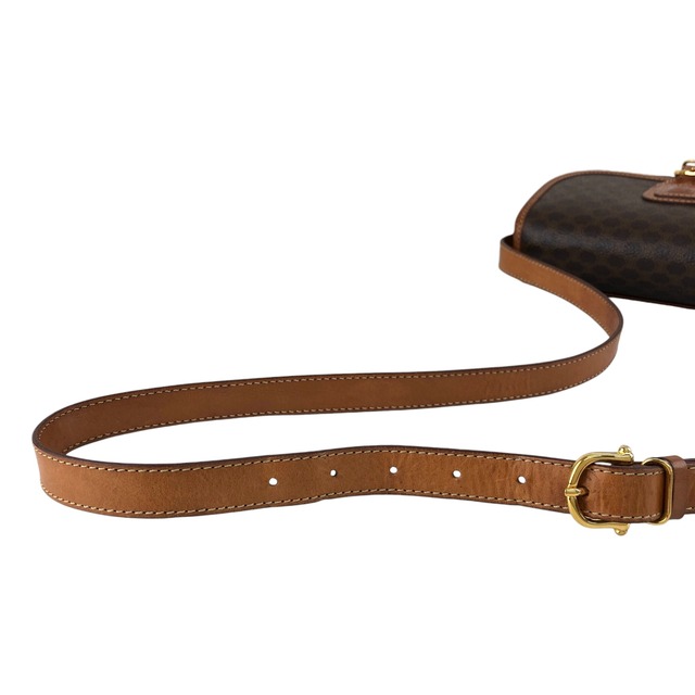 CELINE セリーヌ マカダム ショルダーバッグ ブラウン ブラゾン型押し フロントバックル PVC レザー vintage ヴィンテージ オールド kkjgdk