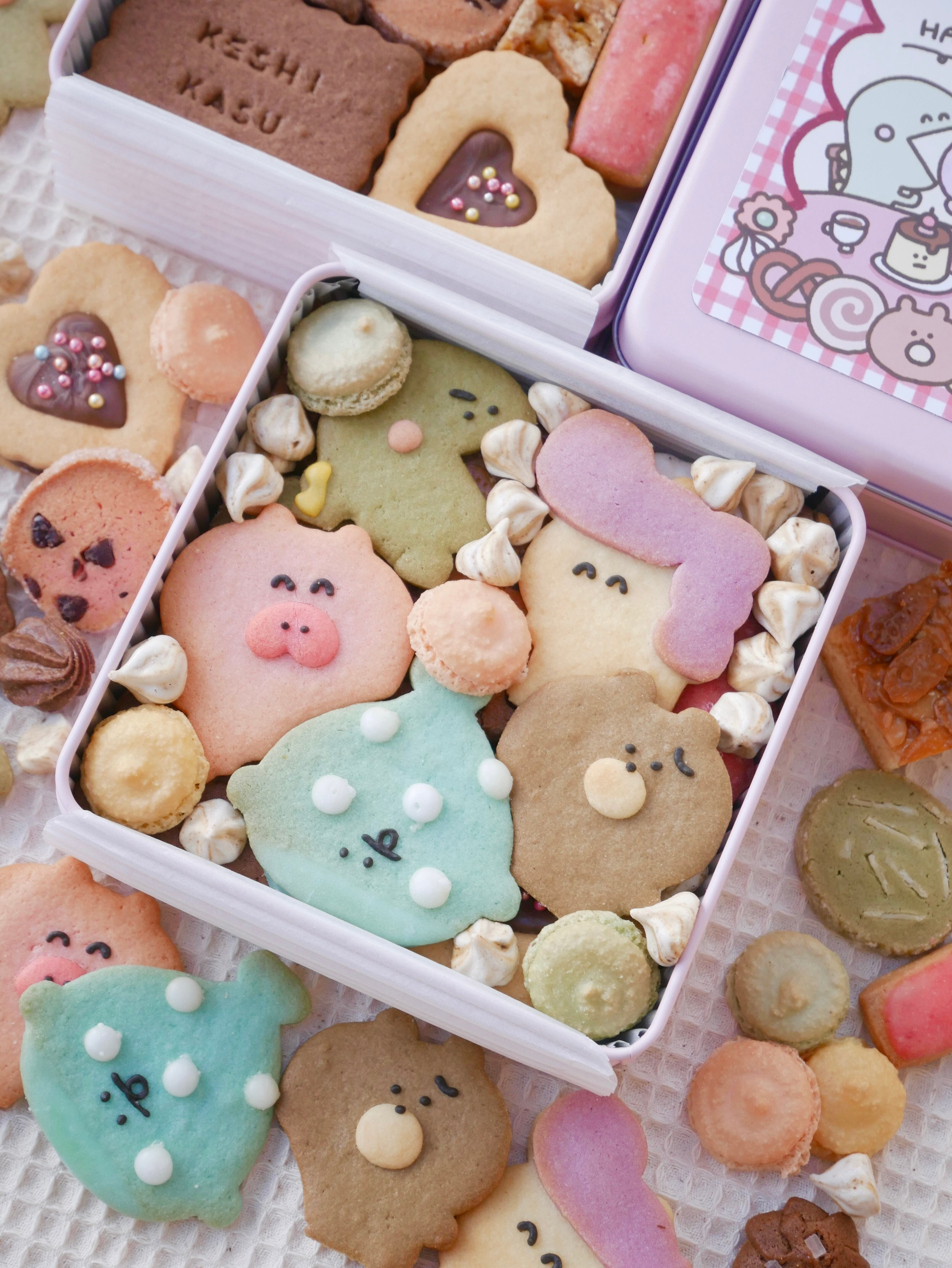 #消しかす。バレンタインクッキー缶