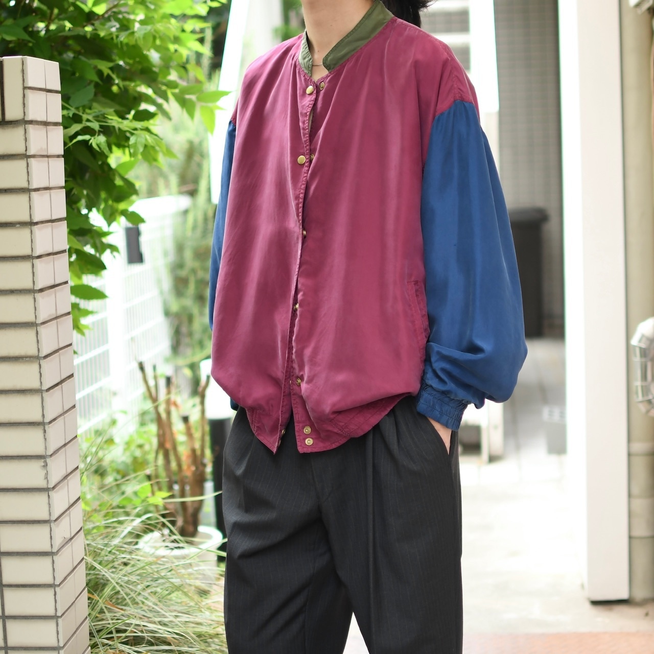 snap button type switching design silk blouson