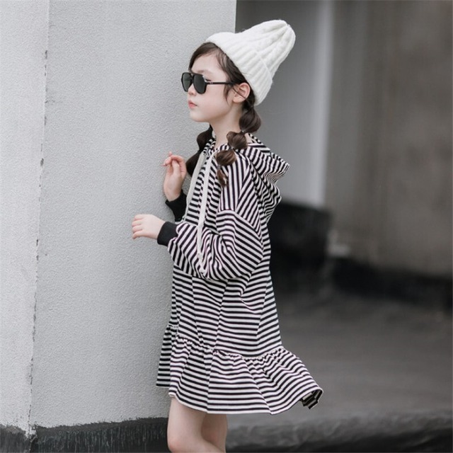 キッズ 親子ペア 親子コーデ 親子 ワンピース 2色 綿 コットン ミニ丈 ショート丈 膝上 膝丈 ひざ丈 ミディアム 長袖 ボーダー フリル ラフ カジュアル かわいい 可愛い 秋 秋物 秋服 普段着 部屋着 ルームウェア お出かけ 散歩 休日 ママ 中学生 小学生 キッズ 親子ペア 親子コーデ 親子 ワンピース 2色 綿 コットン ミニ丈 ショート丈 膝上 膝丈 ひざ丈 ミディアム 長袖 ボーダー フリル ラフ カジュアル かわいい 可愛い 秋 秋物 秋服 普段着 部屋着 ルームウェア お出かけ 散歩 休日 ママ 中学生 小学生