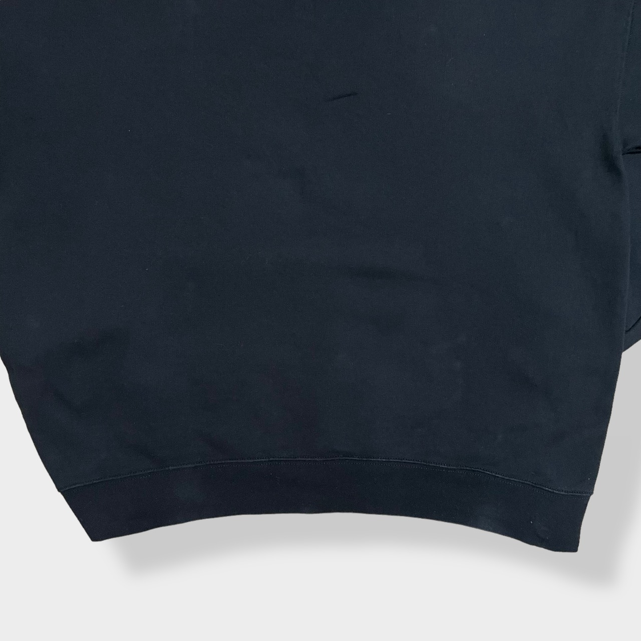 【HANES】企業系 ワンポイント 刺繍ロゴ 企業ロゴ パーカー フーディー スウェット プルオーバー L ヘインズ 黒ボディ US古着