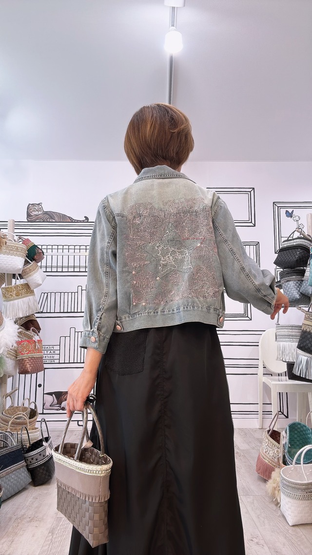 バック刺繍デニムジャケット