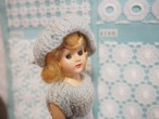 ニットドレスとブーケのお人形　dress me doll 　ブルー 画像10
